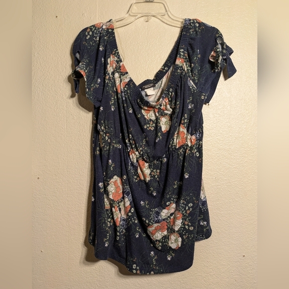 Persepsion Maternity Floral Navy Top Size Xl Pre-owned - Picture 2 of 6